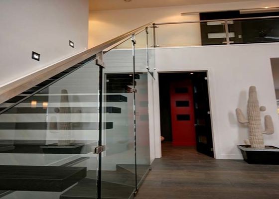 Residential Straight Staircase Kit Frameless Glass Balcony Railing Staircase