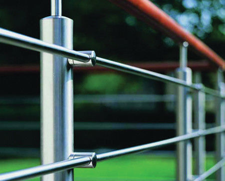 Horizontal Balcony Metal Rods For Deck Railing Professional Design