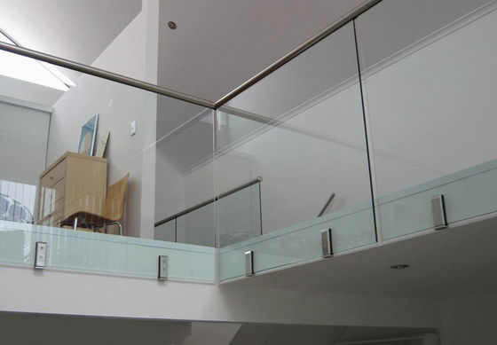 SS Side Mounted Spigot Glass Railing Durable Frameless Glass Deck Railing