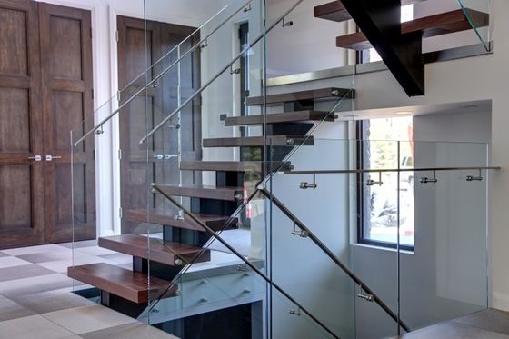 Indoor Residential U Shaped Stair Railing , Timber Modern Straight Staircase